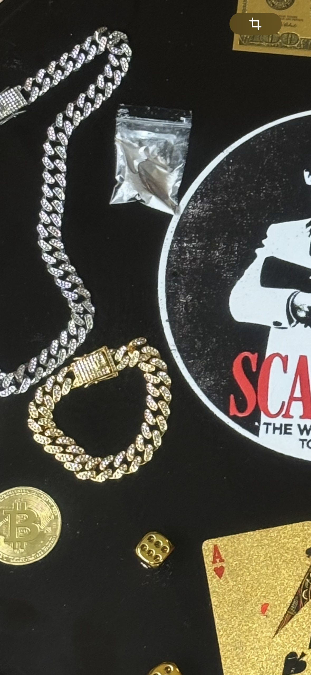 Scarface Tisch – Tony Montana Design mit Bling Uhr, Gold & Pokerstyle