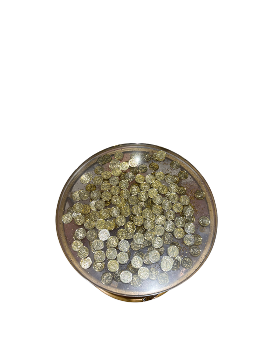 Gold Coin Table – Glänzender Luxus im Epoxidharz-Design