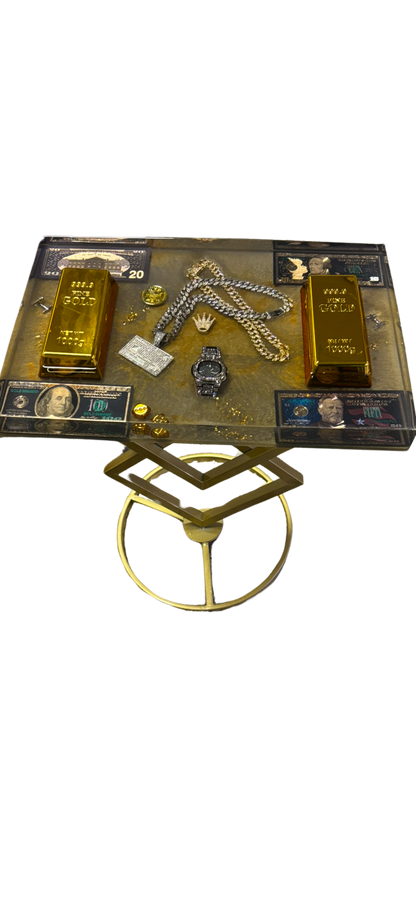 Gold Empire Tisch – Bling, Barren & Benzin fürs Ego